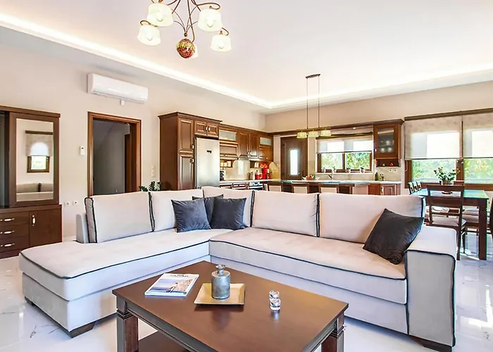 Zissis & Pool 5min Drive To Villa Kato Yerakarion