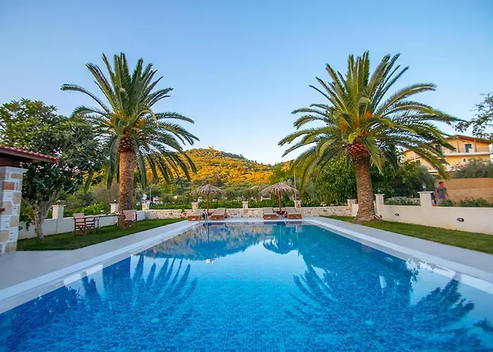 Villa Zissis & Pool 5min Drive To *