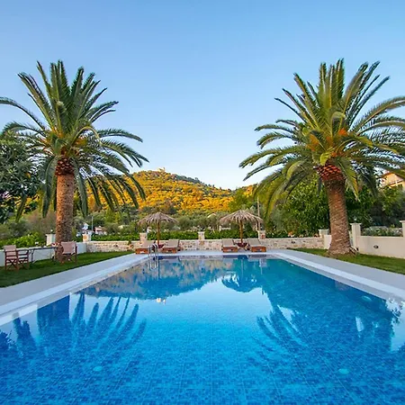 Vila Zissis & Pool 5min Drive To *